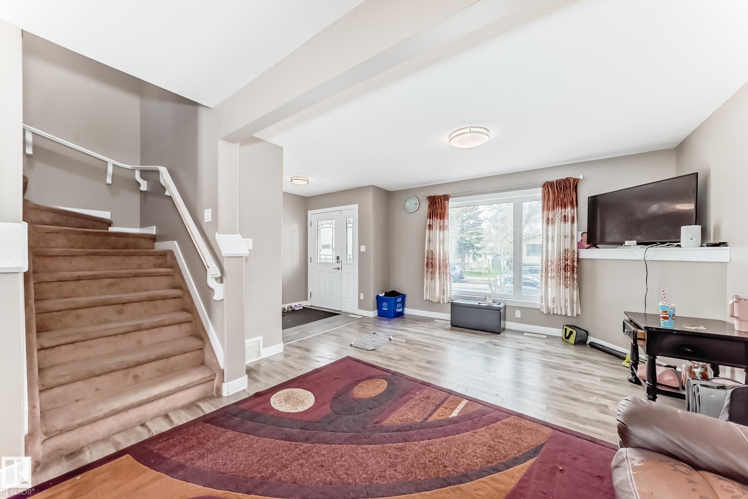 Photo 14 at 1 - 12833 123 Street NW, Calder, Edmonton