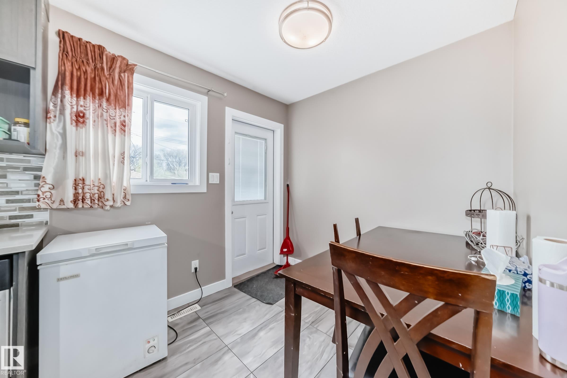 Photo 9 at 1 - 12833 123 Street NW, Calder, Edmonton
