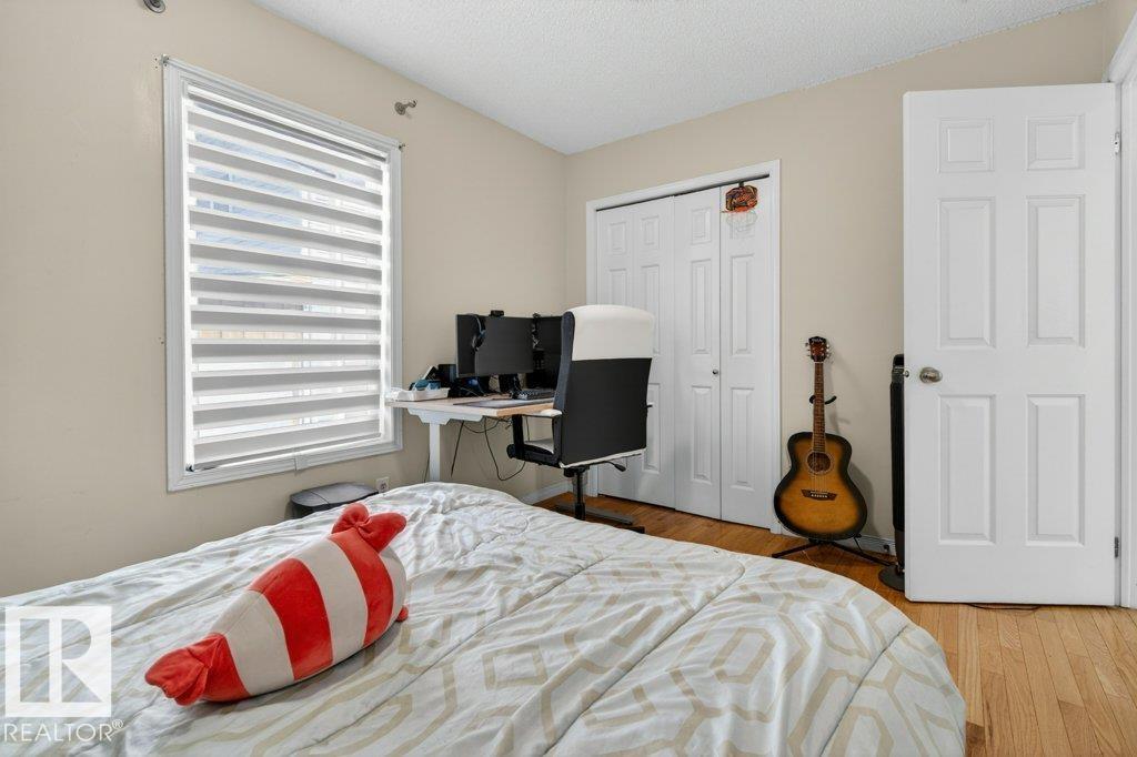 Photo 12 at 157 Kiniski Crescent NW, Kiniski Gardens, Edmonton
