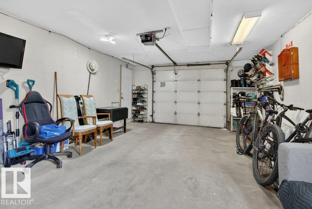 Photo 32 at 157 Kiniski Crescent NW, Kiniski Gardens, Edmonton