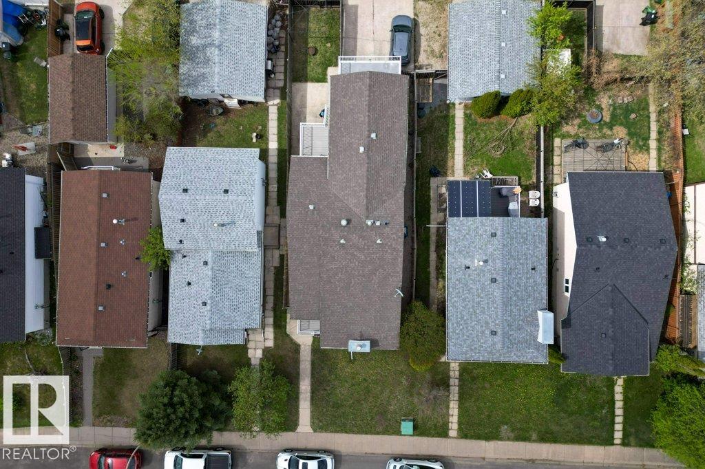 Photo 35 at 157 Kiniski Crescent NW, Kiniski Gardens, Edmonton