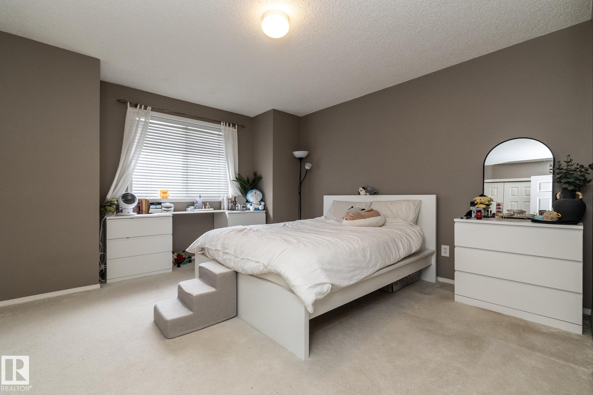 https://zimg.paragon.ice.com/ParagonImages/Property/PM/RAE/225401323/8/0/0/ec19c9722b33fe5e31b06508ca1732df/1/8dfe2ed68687894ce43354c4513b68c4/225401323-6c73d412-b175-45a7-ac65-23bb5216594a.JPG