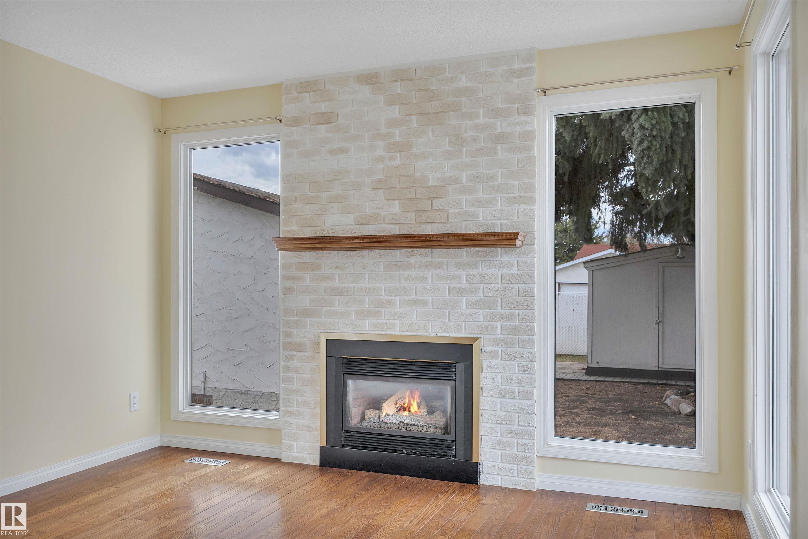 Photo 19 at 11719 152a Avenue NW, Caernarvon, Edmonton