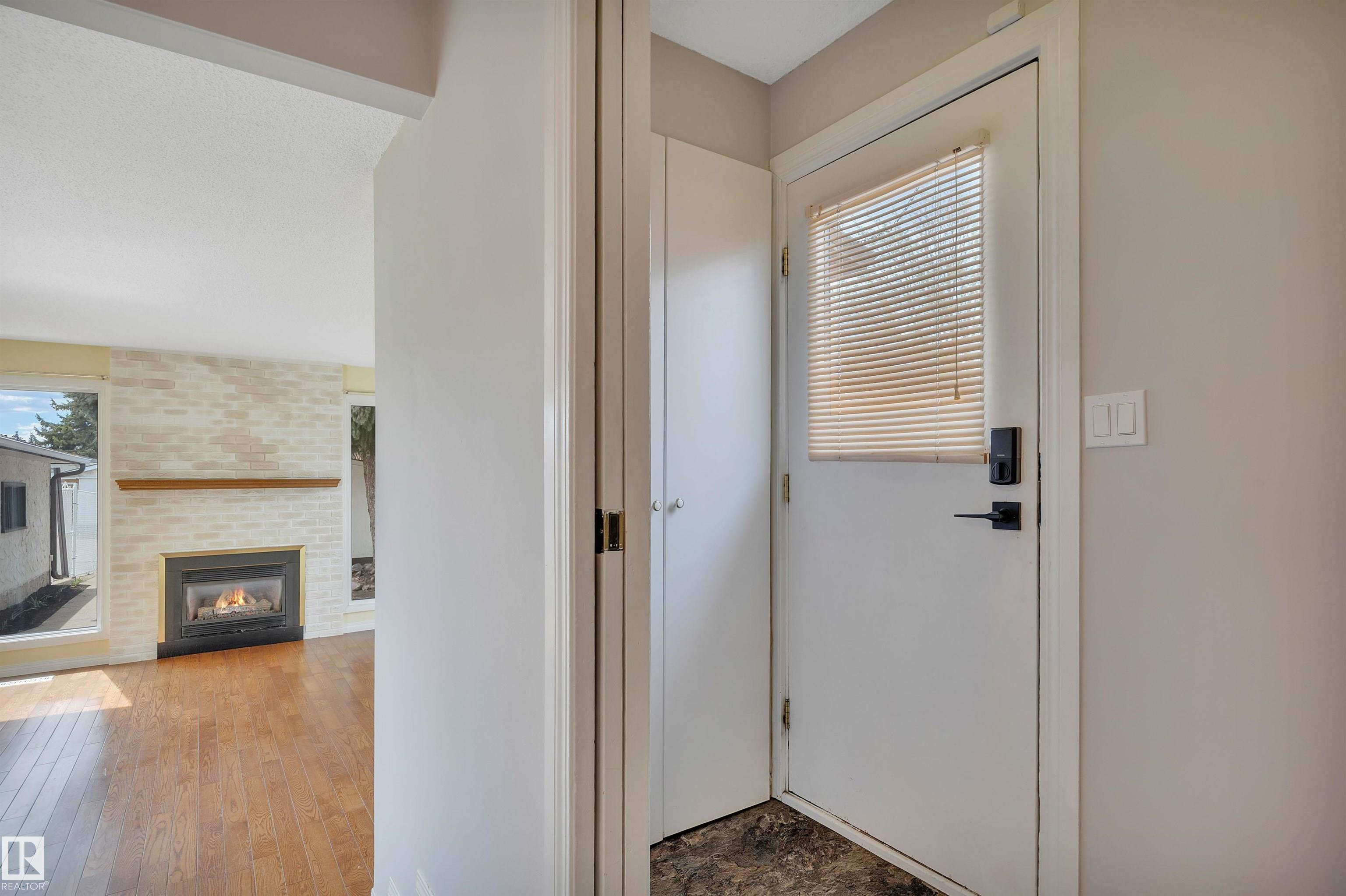 Photo 53 at 11719 152a Avenue NW, Caernarvon, Edmonton