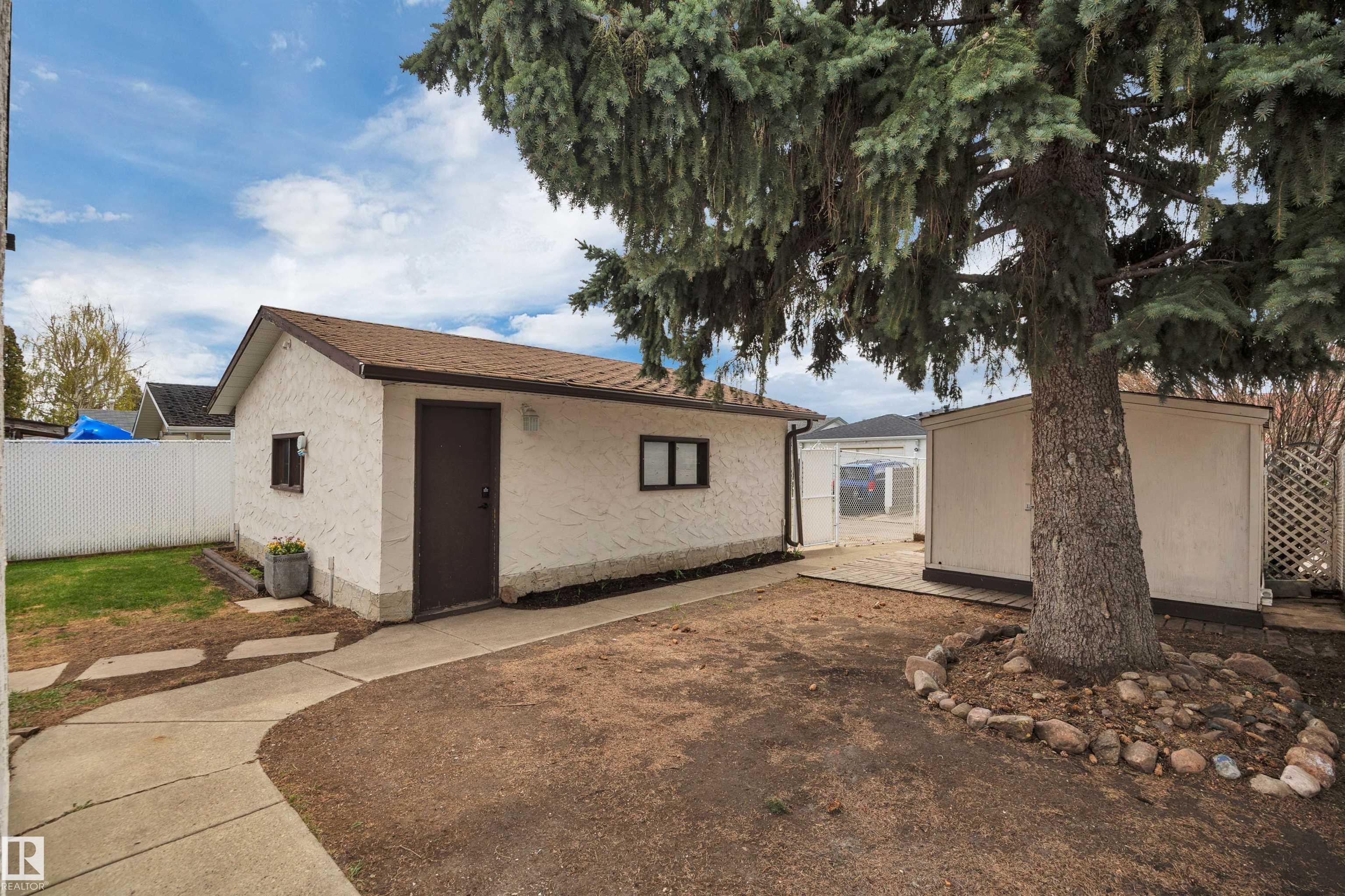 Photo 55 at 11719 152a Avenue NW, Caernarvon, Edmonton