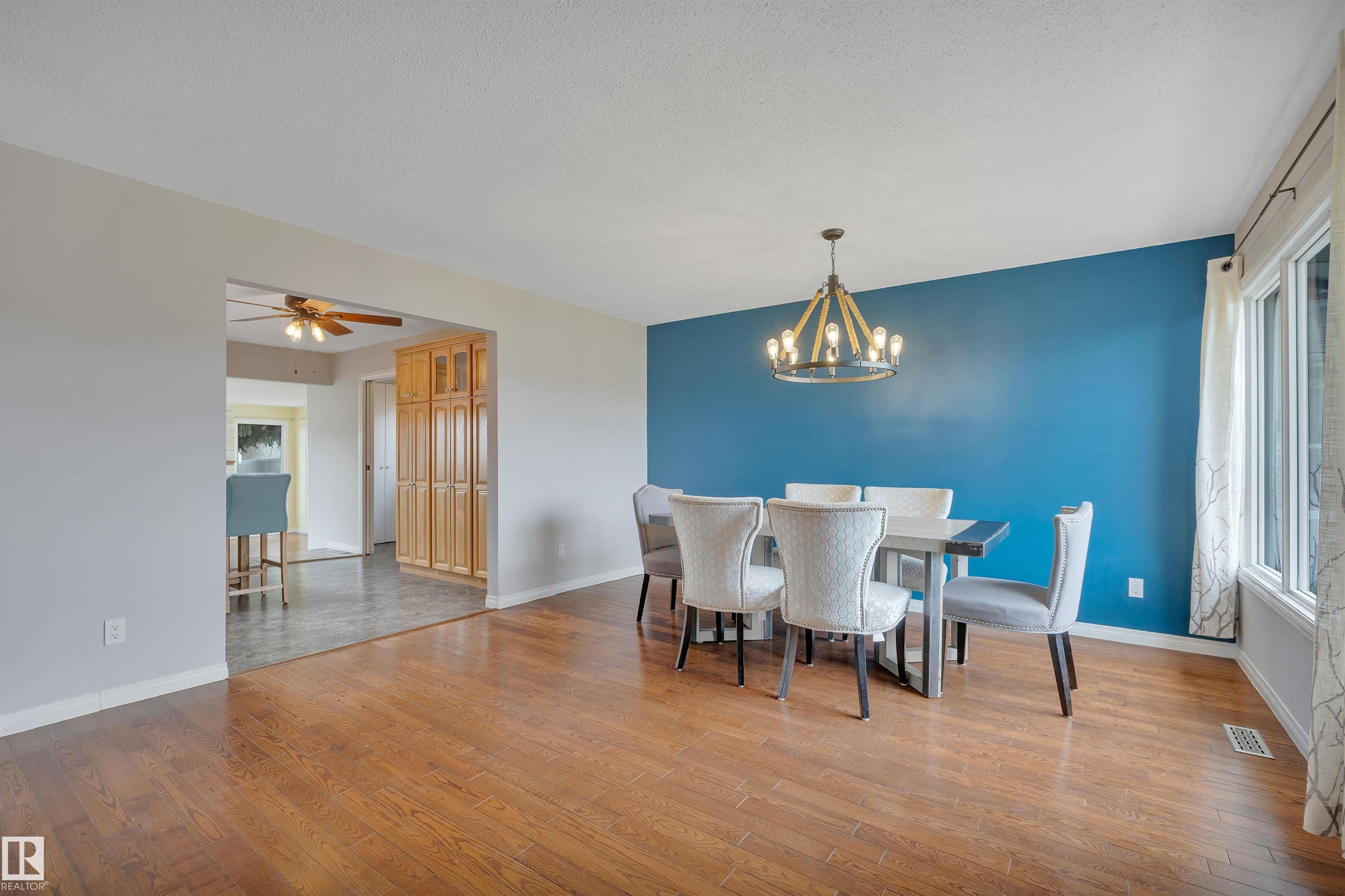 Photo 7 at 11719 152a Avenue NW, Caernarvon, Edmonton