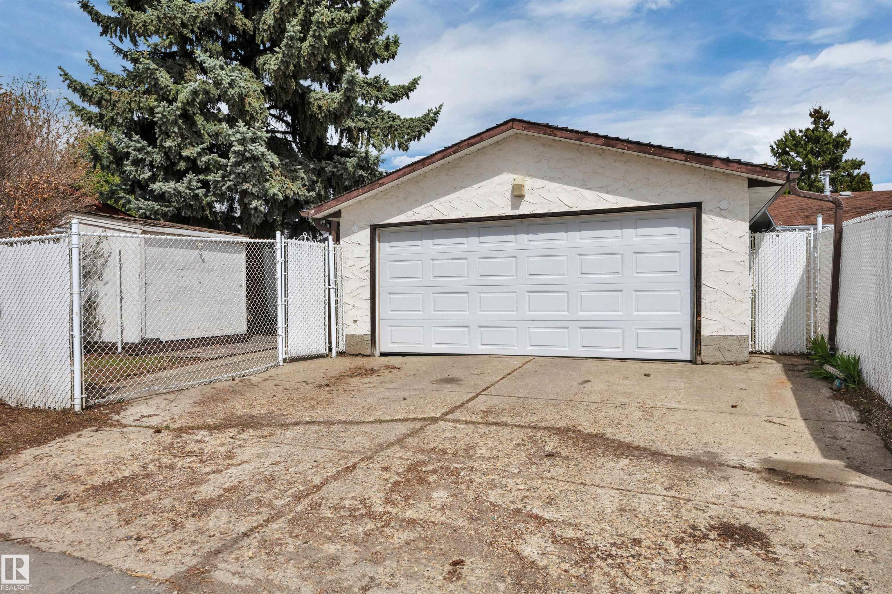 Photo 62 at 11719 152a Avenue NW, Caernarvon, Edmonton