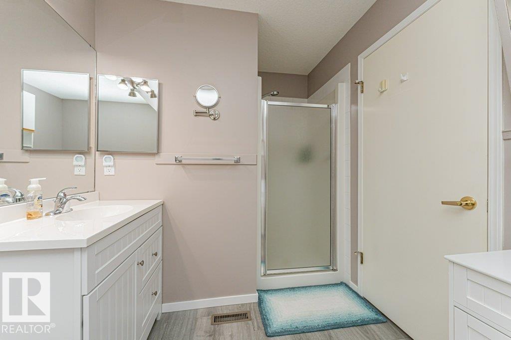 Photo 14 at 3242 38 Avenue NW, Larkspur, Edmonton