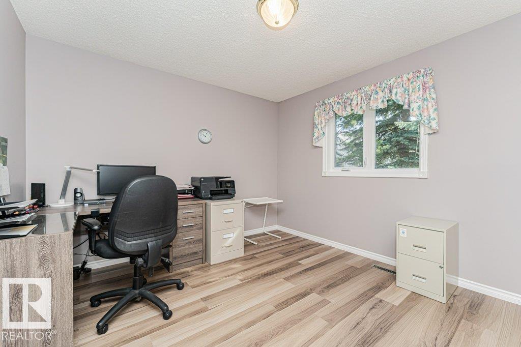 Photo 15 at 3242 38 Avenue NW, Larkspur, Edmonton