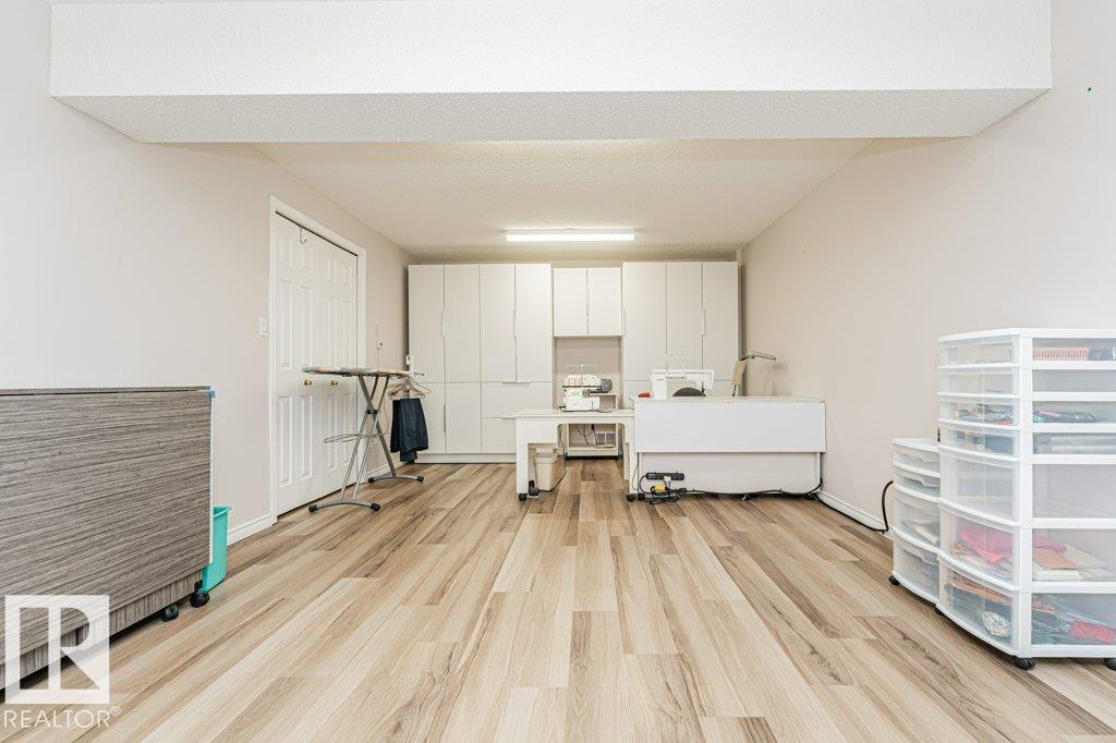 Photo 24 at 3242 38 Avenue NW, Larkspur, Edmonton