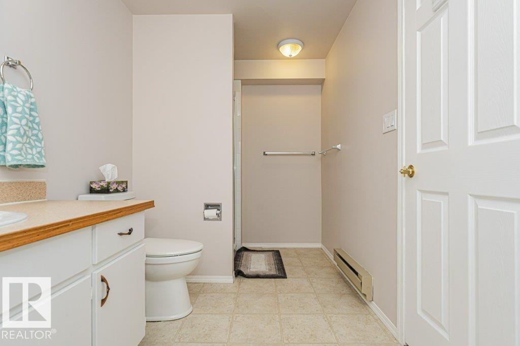 Photo 28 at 3242 38 Avenue NW, Larkspur, Edmonton