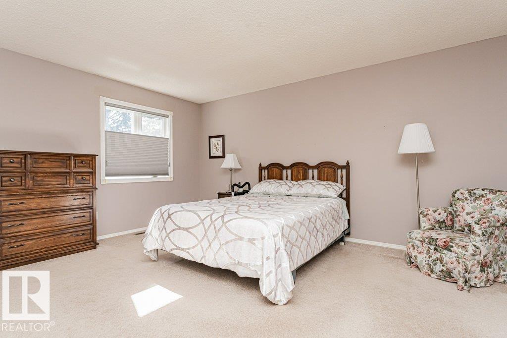 Photo 10 at 3242 38 Avenue NW, Larkspur, Edmonton