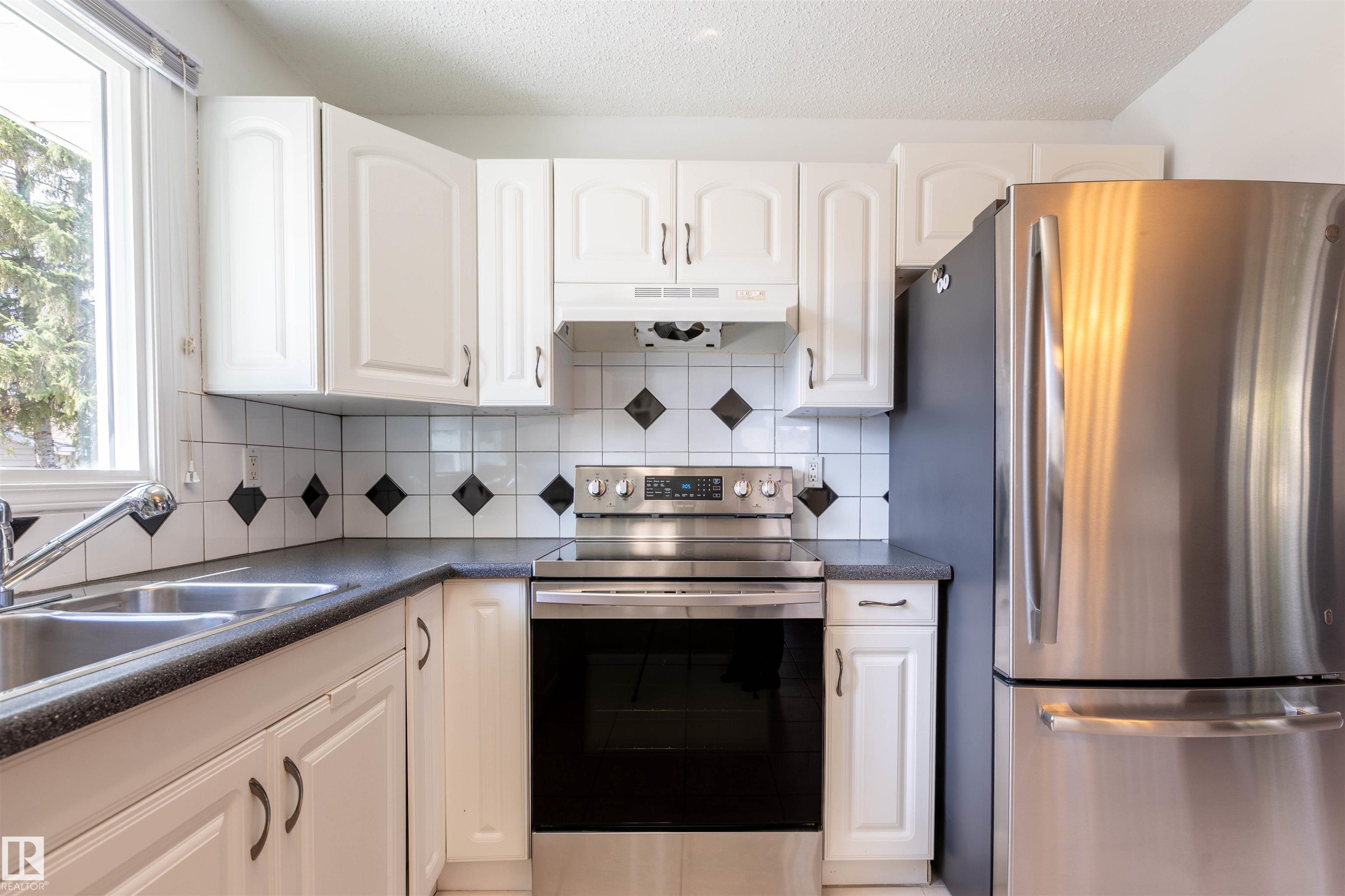 Photo 14 at 722 Grandin Drive, Morinville