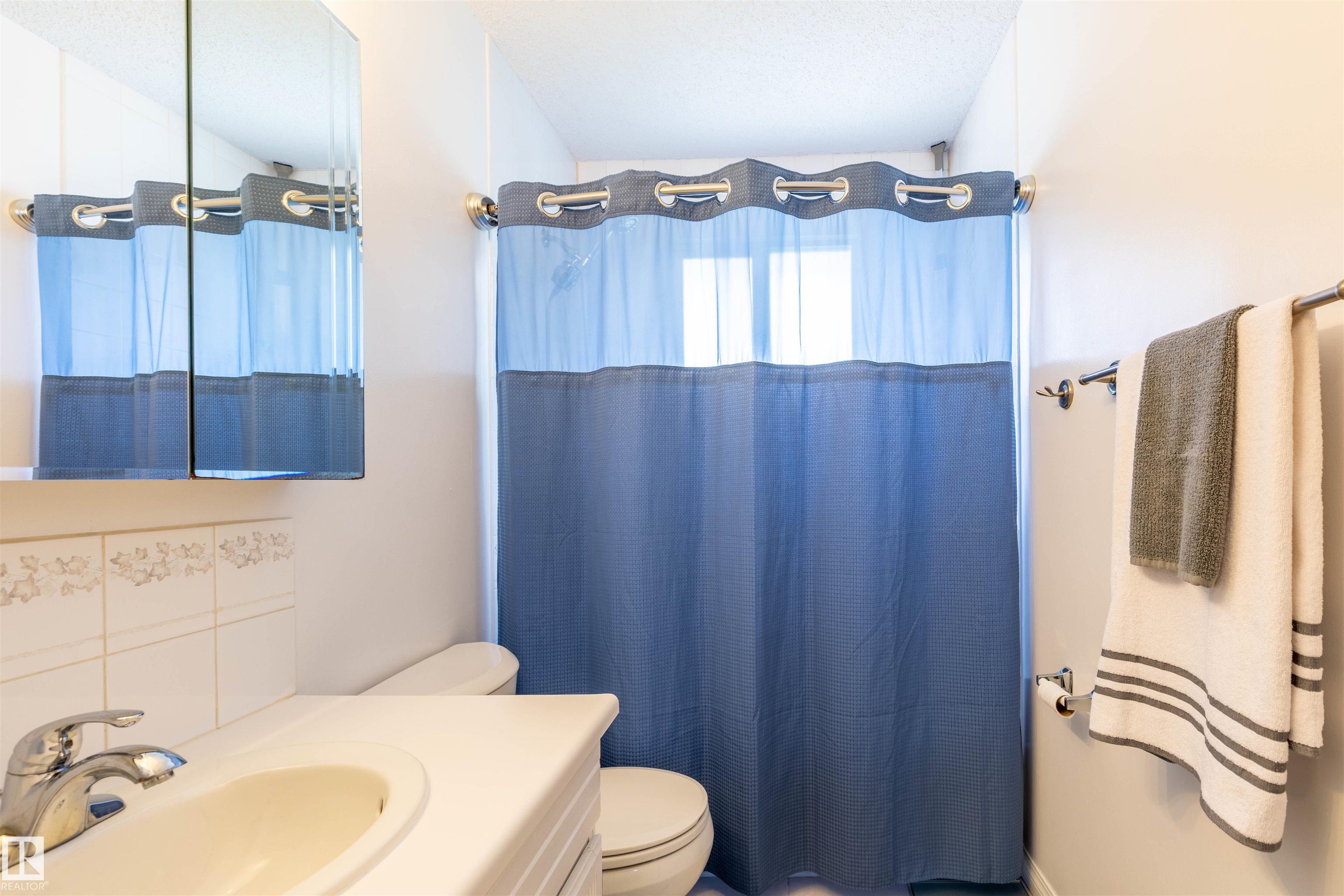 Photo 23 at 722 Grandin Drive, Morinville