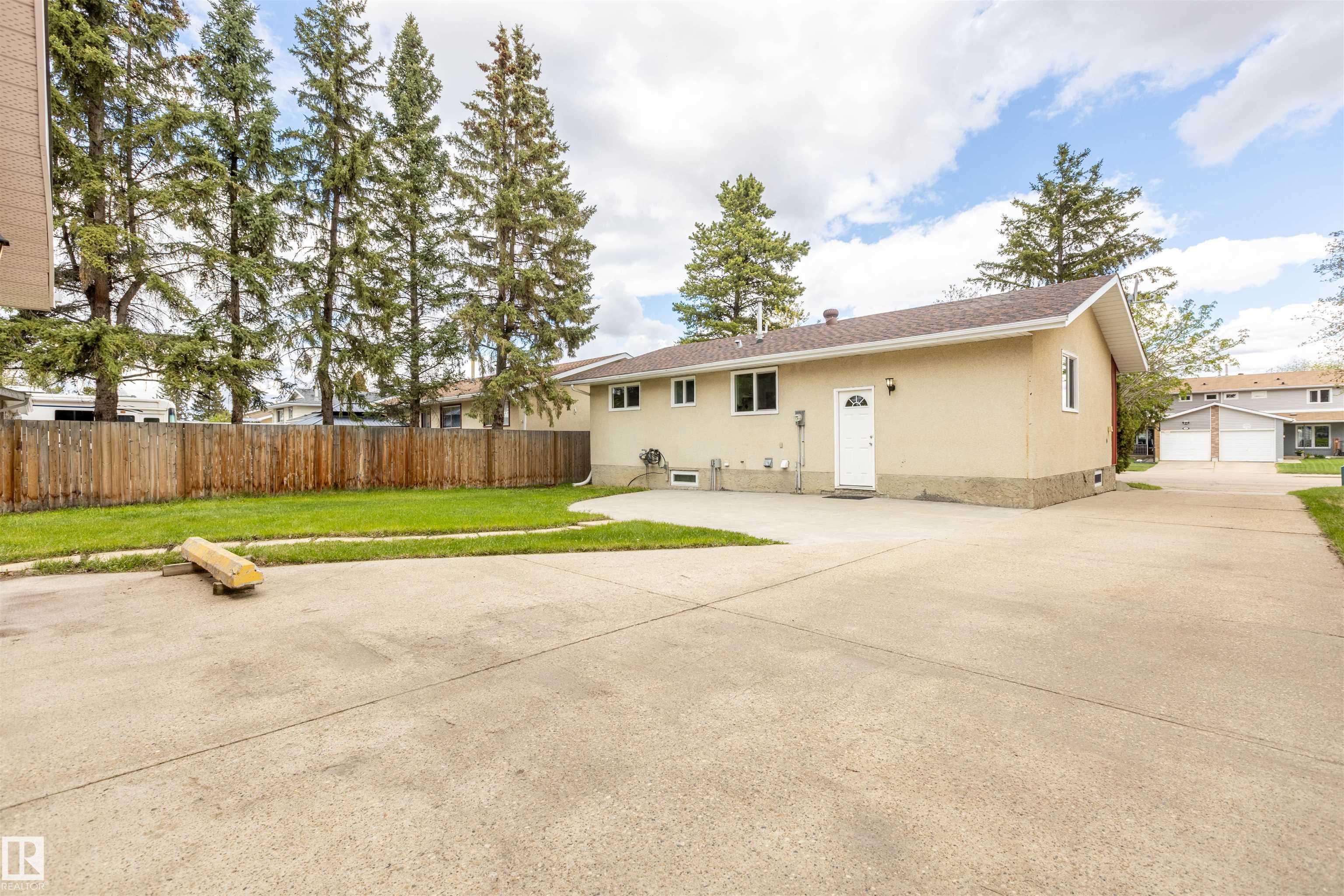 Photo 42 at 722 Grandin Drive, Morinville