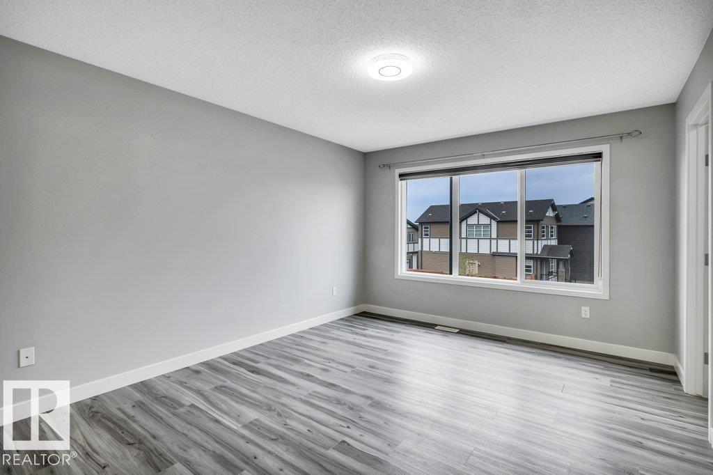 https://zimg.paragon.ice.com/ParagonImages/Property/PM/RAE/225401343/13/0/0/3367f9865f4ab98cdbae47db13294a90/1/05b7c8101408672e23d3334065ea4f6b/225401343-4d6cbf43-f57e-48e1-8f50-f82aeb146463.JPG