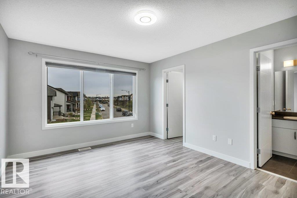 https://zimg.paragon.ice.com/ParagonImages/Property/PM/RAE/225401343/15/0/0/3f97bb04bfef291556ebc254fda31bd1/1/05b7c8101408672e23d3334065ea4f6b/225401343-6fd039e8-0281-4ba8-a892-1f33e33180e3.JPG