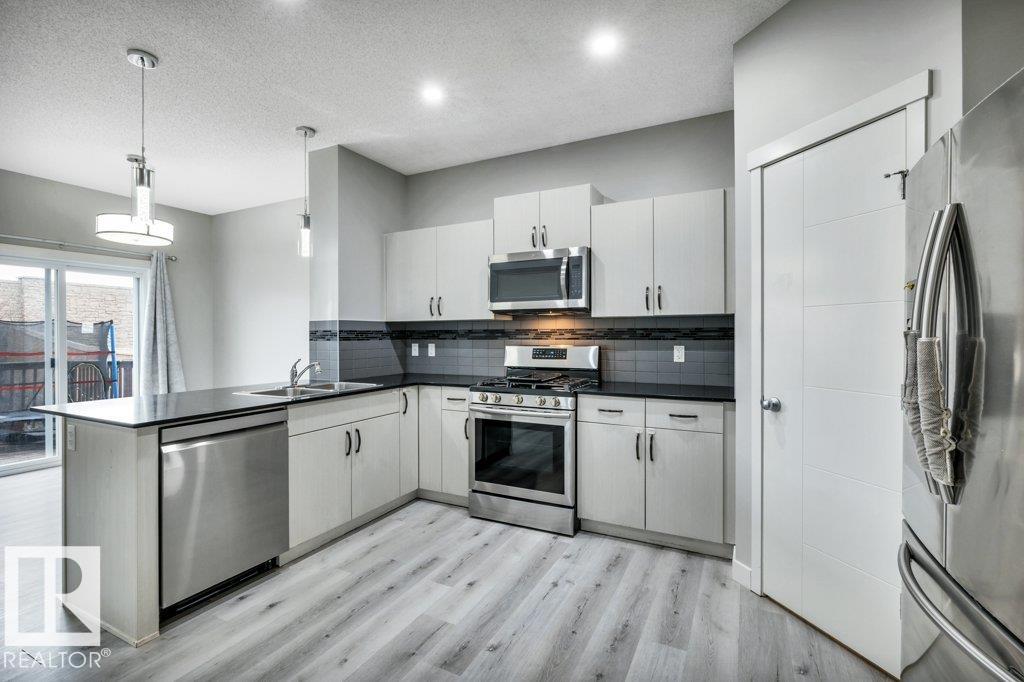 https://zimg.paragon.ice.com/ParagonImages/Property/PM/RAE/225401343/6/0/0/997d01eaf7394f11923975d0d5d37a4e/1/05b7c8101408672e23d3334065ea4f6b/225401343-dbae0018-b28d-4cc5-aa5b-439025b22469.JPG