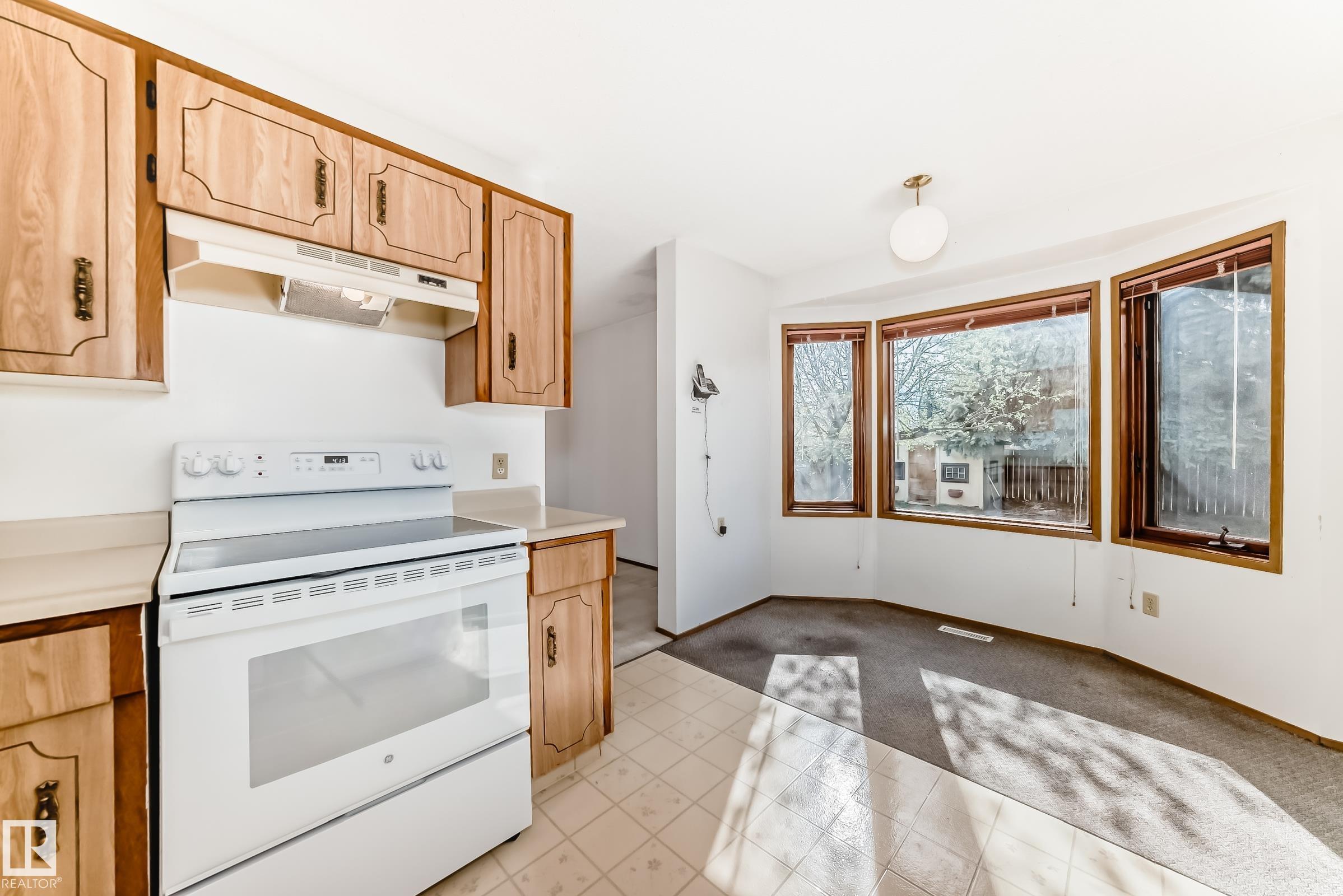 https://zimg.paragon.ice.com/ParagonImages/Property/PM/RAE/225401347/8/0/0/a525f5e0450b79c93c18764013c42a7a/1/1f7014cb32c0a5c80bb9f10fcde7fa67/225401347-63e74dab-54e6-45f2-b857-5805a245deb7.JPG