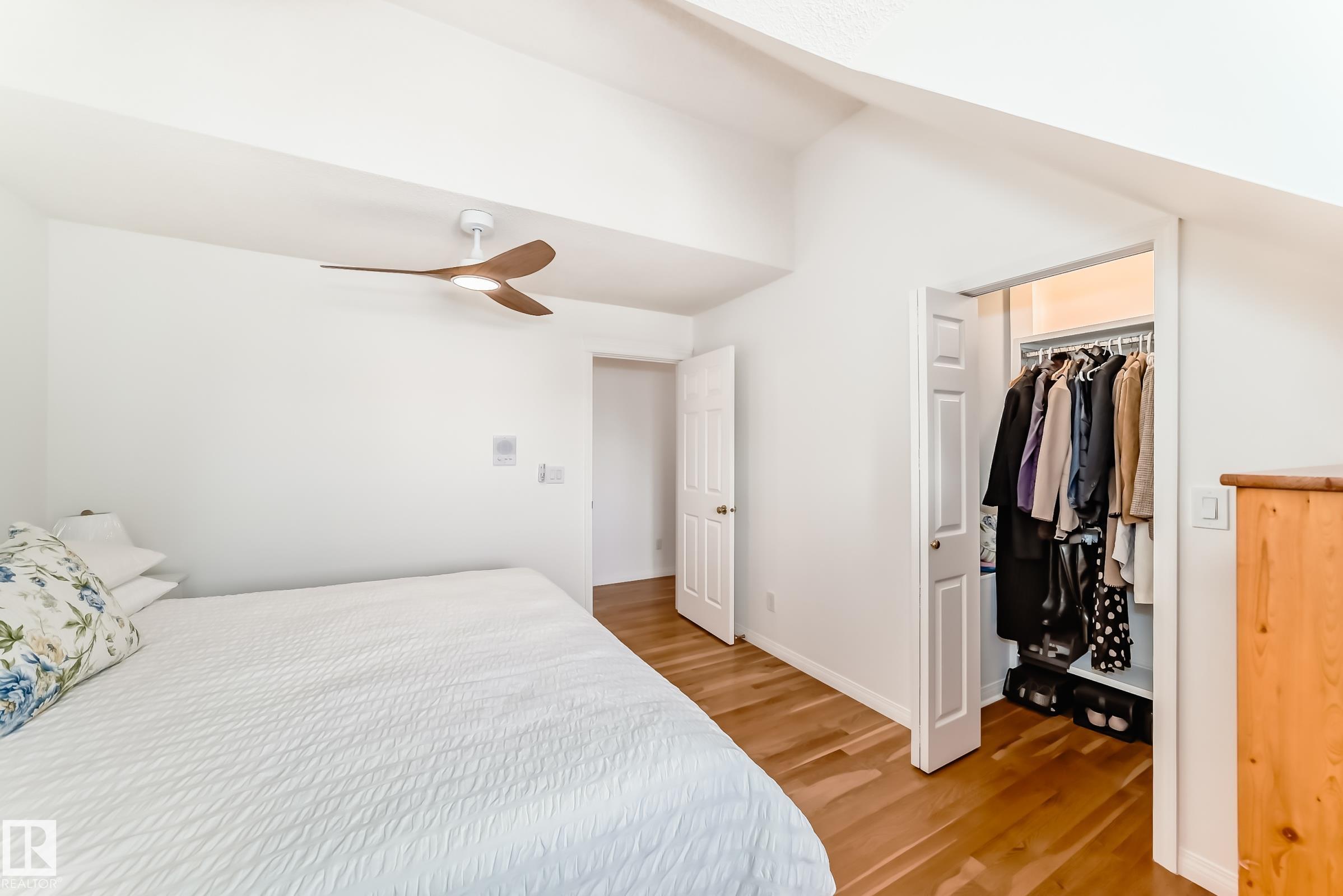 Photo 33 at 11115 44 Street NW, Beverly Heights, Edmonton