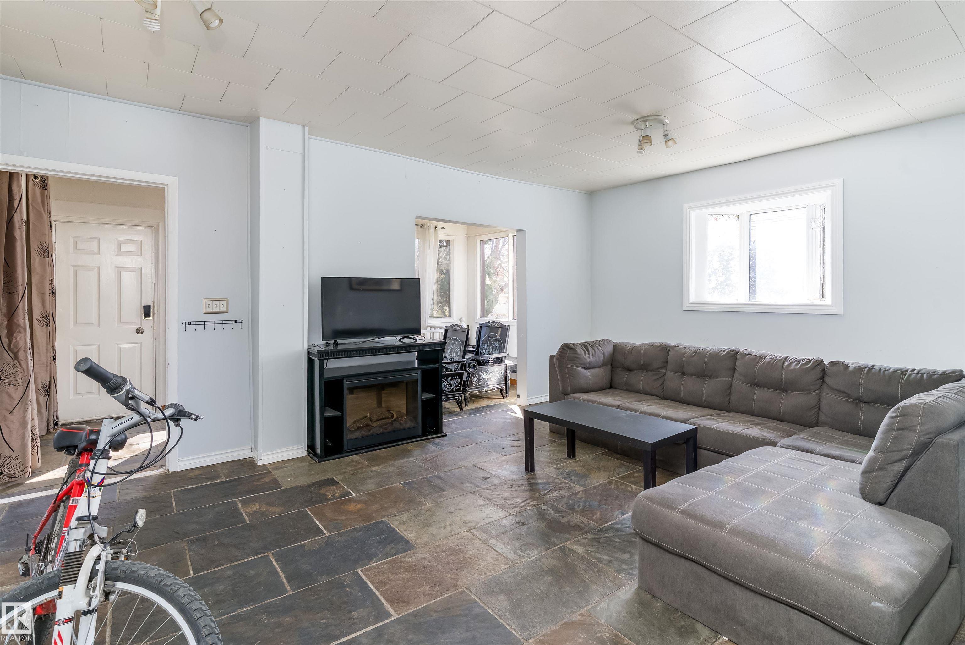 12770 117 Street NW, Calder, Edmonton