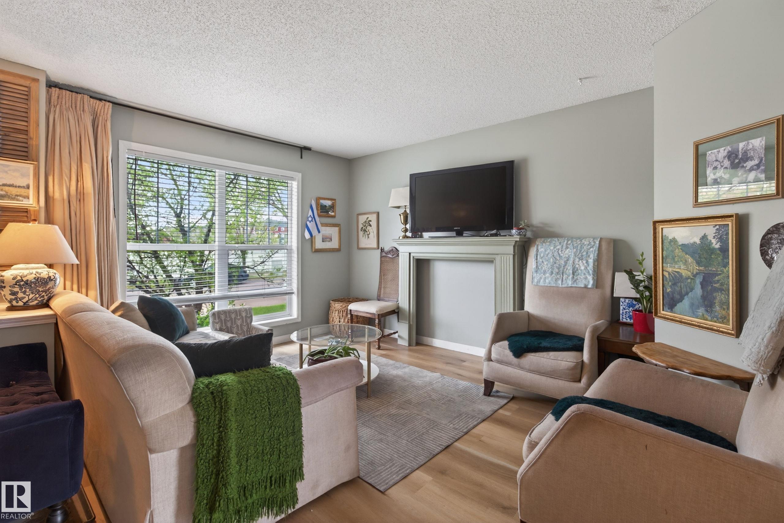 Photo 13 at 6054 South Terwillegar Boulevard NW, South Terwillegar, Edmonton
