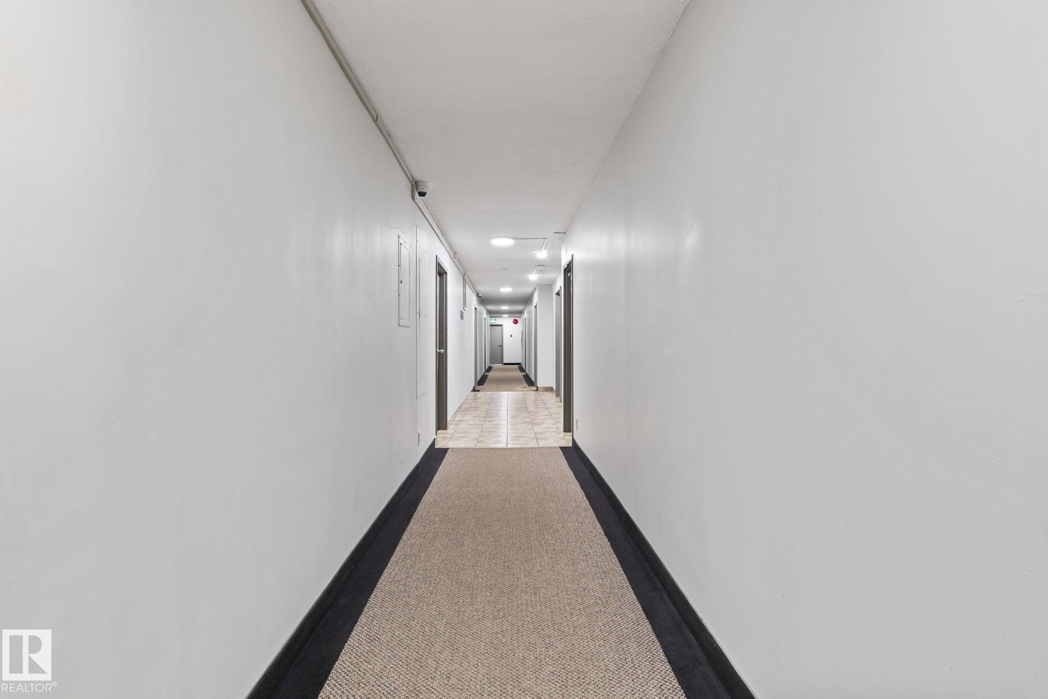 https://zimg.paragon.ice.com/ParagonImages/Property/PM/RAE/225401353/19/0/0/03fe3d26bb8efd7f301f535048d7a9c5/1/e981c9777748563f218fc0f77ef197b6/225401353-dbb9c925-a261-42a5-b80f-26771afe4eb7.JPG