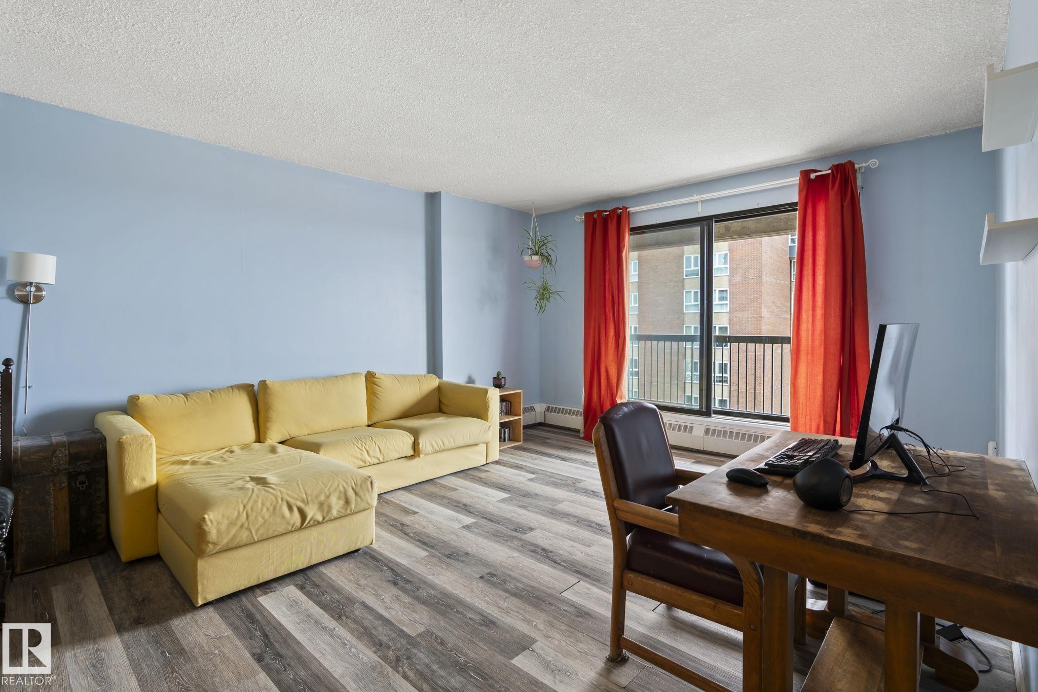 https://zimg.paragon.ice.com/ParagonImages/Property/PM/RAE/225401353/6/0/0/7fa32a2a2764503ce00b212b3608fa8b/1/e981c9777748563f218fc0f77ef197b6/225401353-a8017b02-e944-4349-9469-de5f4be27119.JPG
