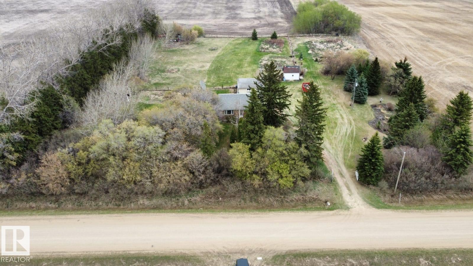 Photo 12 at 55117 Rr 233, None, Rural Sturgeon County