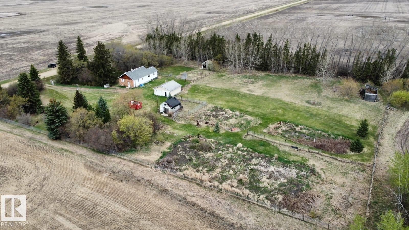 Photo 9 at 55117 Rr 233, None, Rural Sturgeon County