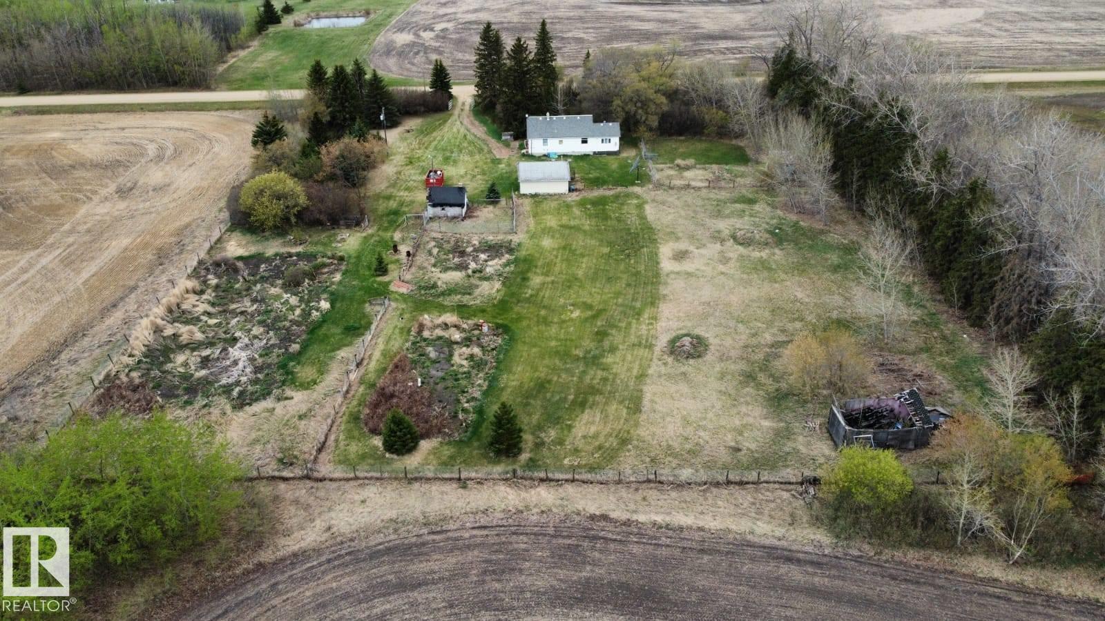 Photo 10 at 55117 Rr 233, None, Rural Sturgeon County