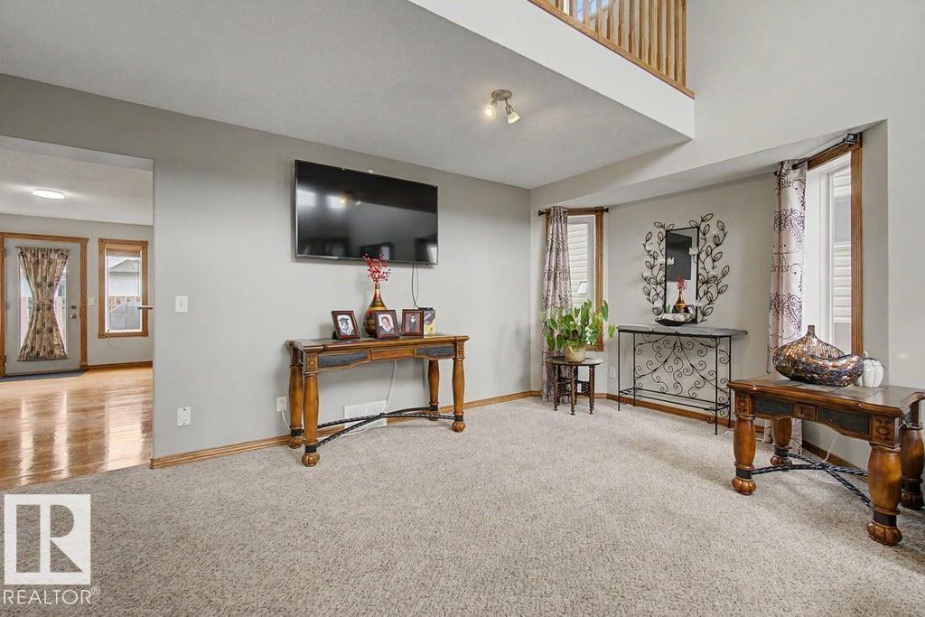 https://zimg.paragon.ice.com/ParagonImages/Property/PM/RAE/225401356/10/0/0/57543dcac42e40fd01f0f58e218453b5/1/2f8f7a7173724f658454f3a0d7fe59b7/225401356-bbfa335a-06ff-4794-a768-7259ecd534f2.JPG