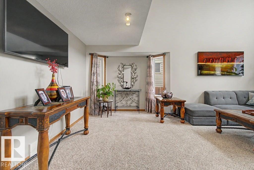 https://zimg.paragon.ice.com/ParagonImages/Property/PM/RAE/225401356/11/0/0/8cba8cd3ef6331ceae1941639c2e405b/1/2f8f7a7173724f658454f3a0d7fe59b7/225401356-5d8f7514-951b-4058-b9cf-3e138b11fdd7.JPG