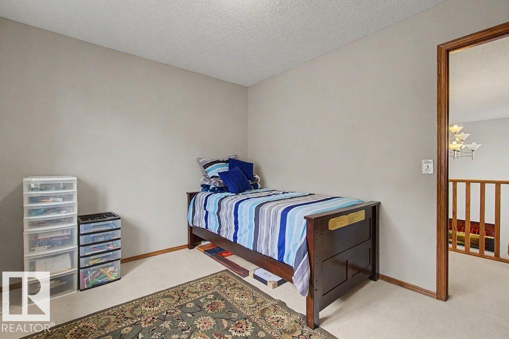 https://zimg.paragon.ice.com/ParagonImages/Property/PM/RAE/225401356/46/0/0/f20350dceb945a90d034f5ac28271398/1/2f8f7a7173724f658454f3a0d7fe59b7/225401356-8fc67cb7-b1a3-4631-b654-f7dabe4dbda0.JPG