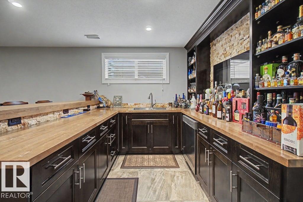 https://zimg.paragon.ice.com/ParagonImages/Property/PM/RAE/225401356/54/0/0/e1e83258eea031f7039a5f5134ecc45f/1/2f8f7a7173724f658454f3a0d7fe59b7/225401356-69512914-be54-463b-b958-87e394ab76d6.JPG