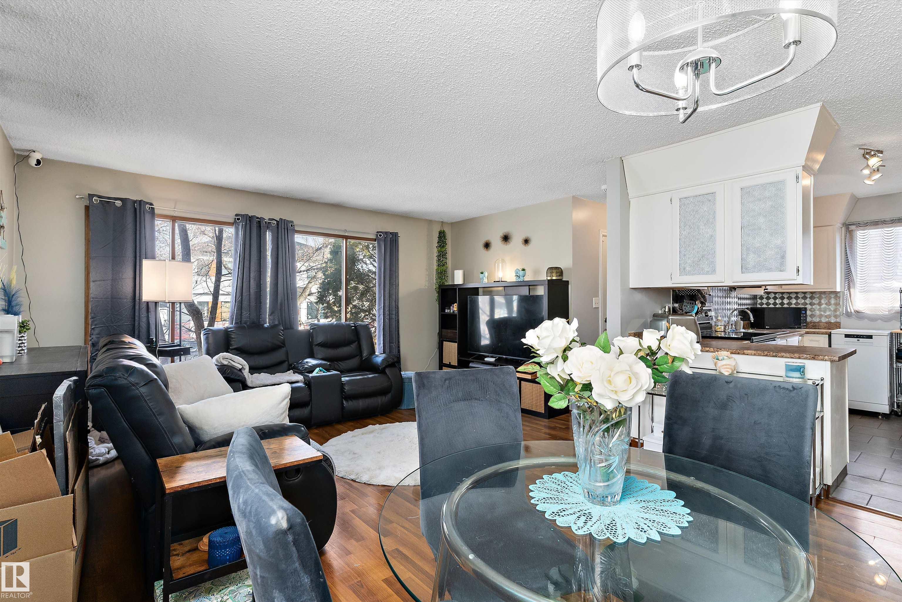 Photo 12 at 12916 69 Street NW, Balwin, Edmonton