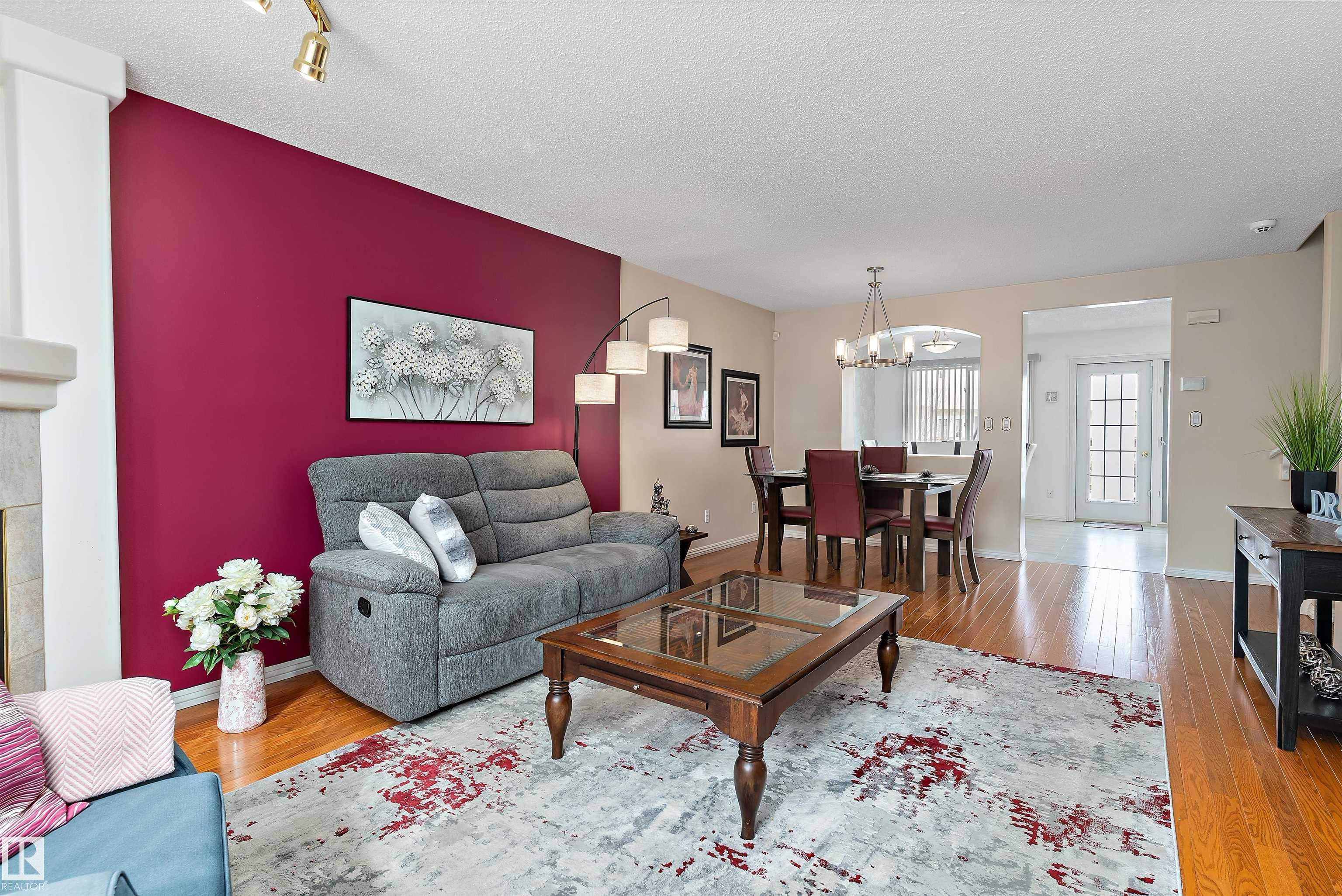 Photo 7 at 26 - 2419 133 Avenue NW, Kernohan, Edmonton