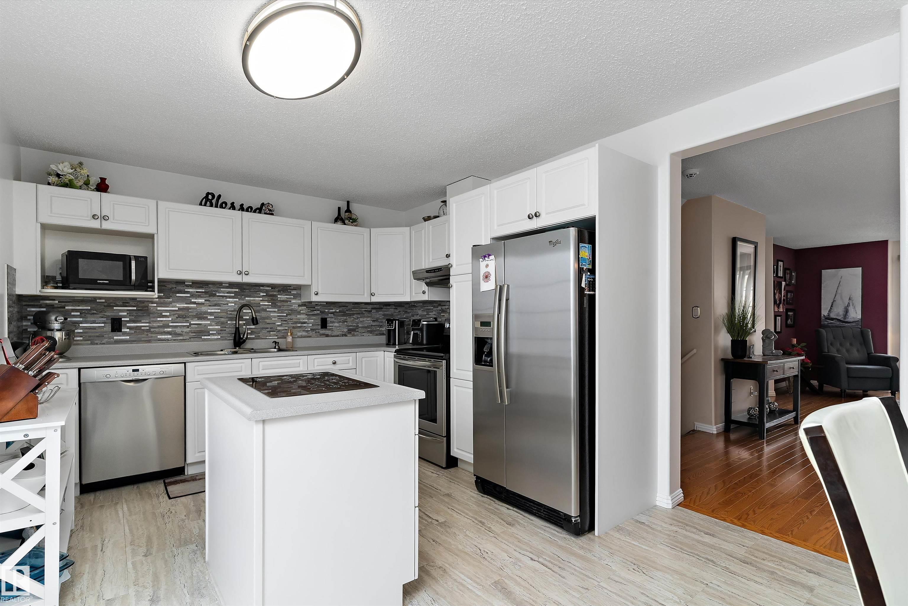 Photo 10 at 26 - 2419 133 Avenue NW, Kernohan, Edmonton