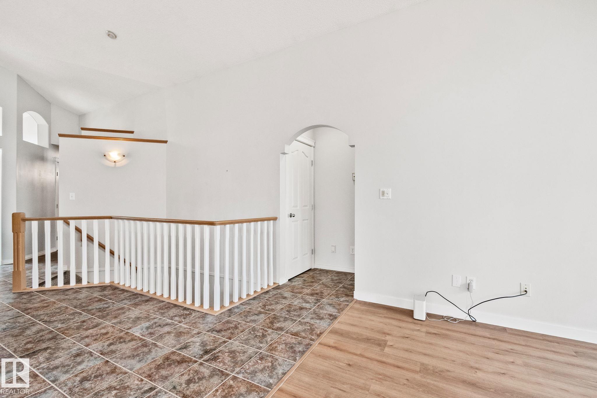 Photo 14 at 522 Hunters Way NW, Haddow, Edmonton