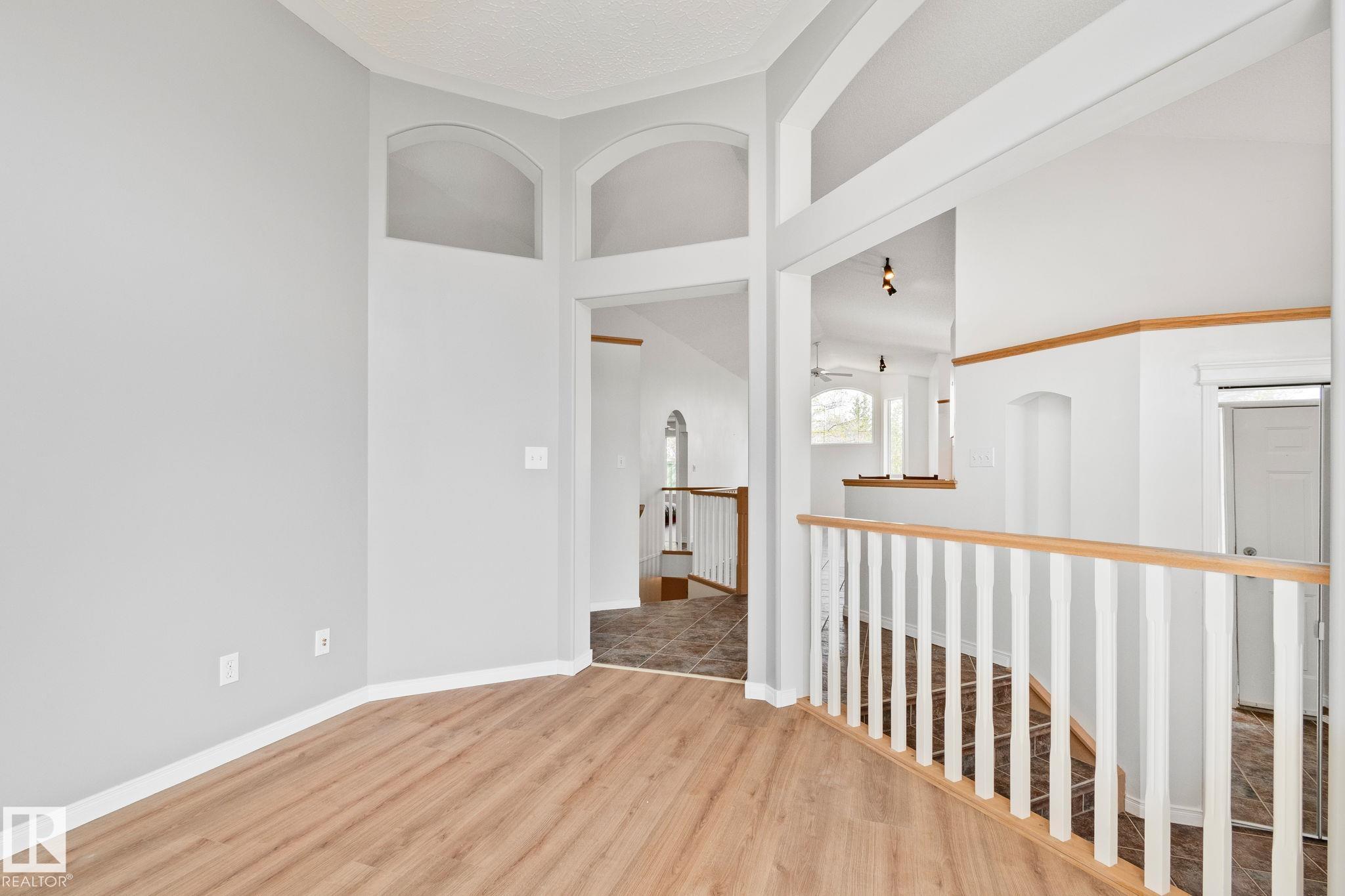 Photo 6 at 522 Hunters Way NW, Haddow, Edmonton