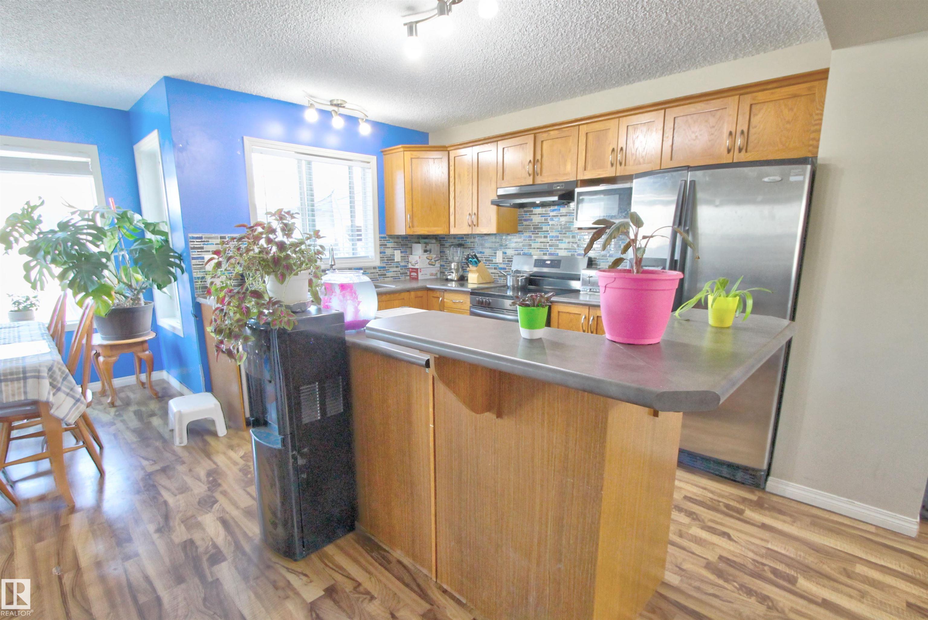 Photo 6 at 14820 140 Street NW, Cumberland, Edmonton
