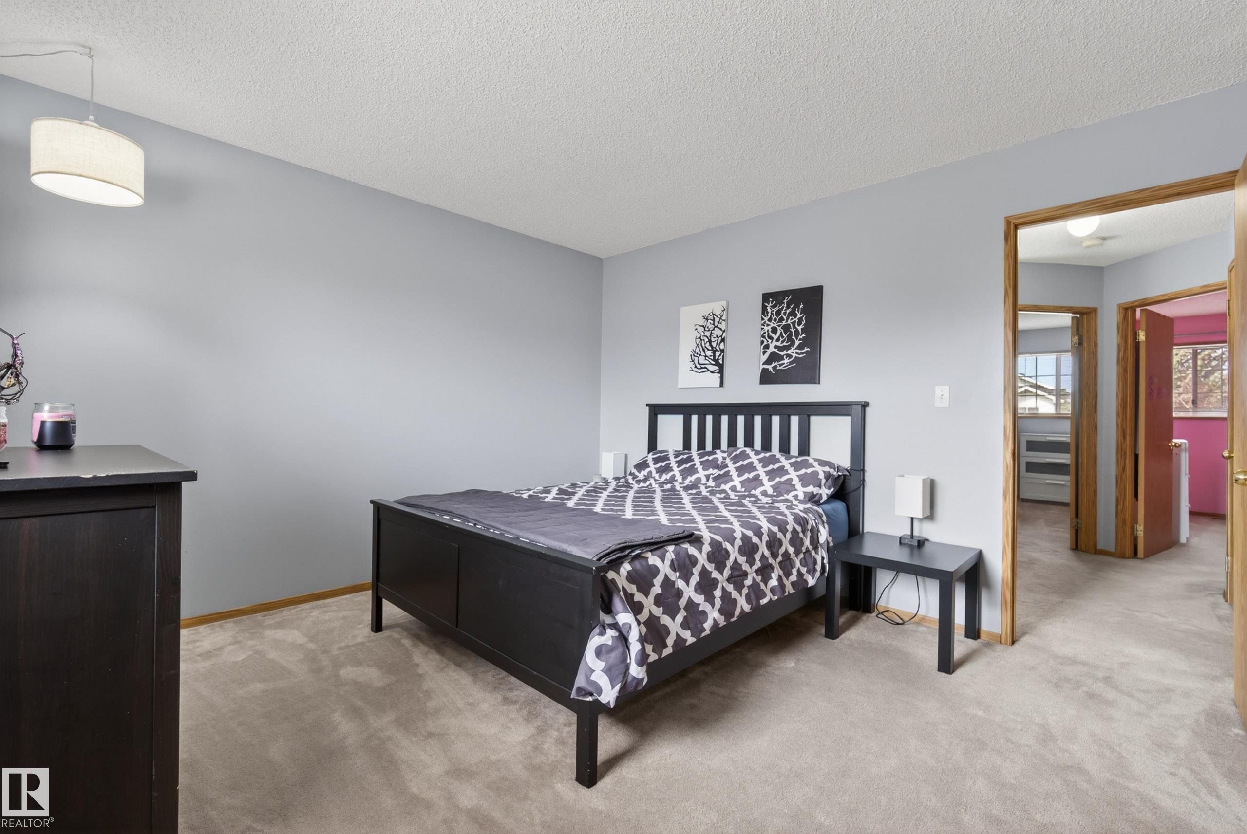 https://zimg.paragon.ice.com/ParagonImages/Property/PM/RAE/225401372/25/0/0/a0d28c21558399ed53951639a7a0bcf3/1/e303de4161a73d7d7994e88a3e3a9619/225401372-6b49c239-02cc-4284-9935-8f109ac5772b.JPG