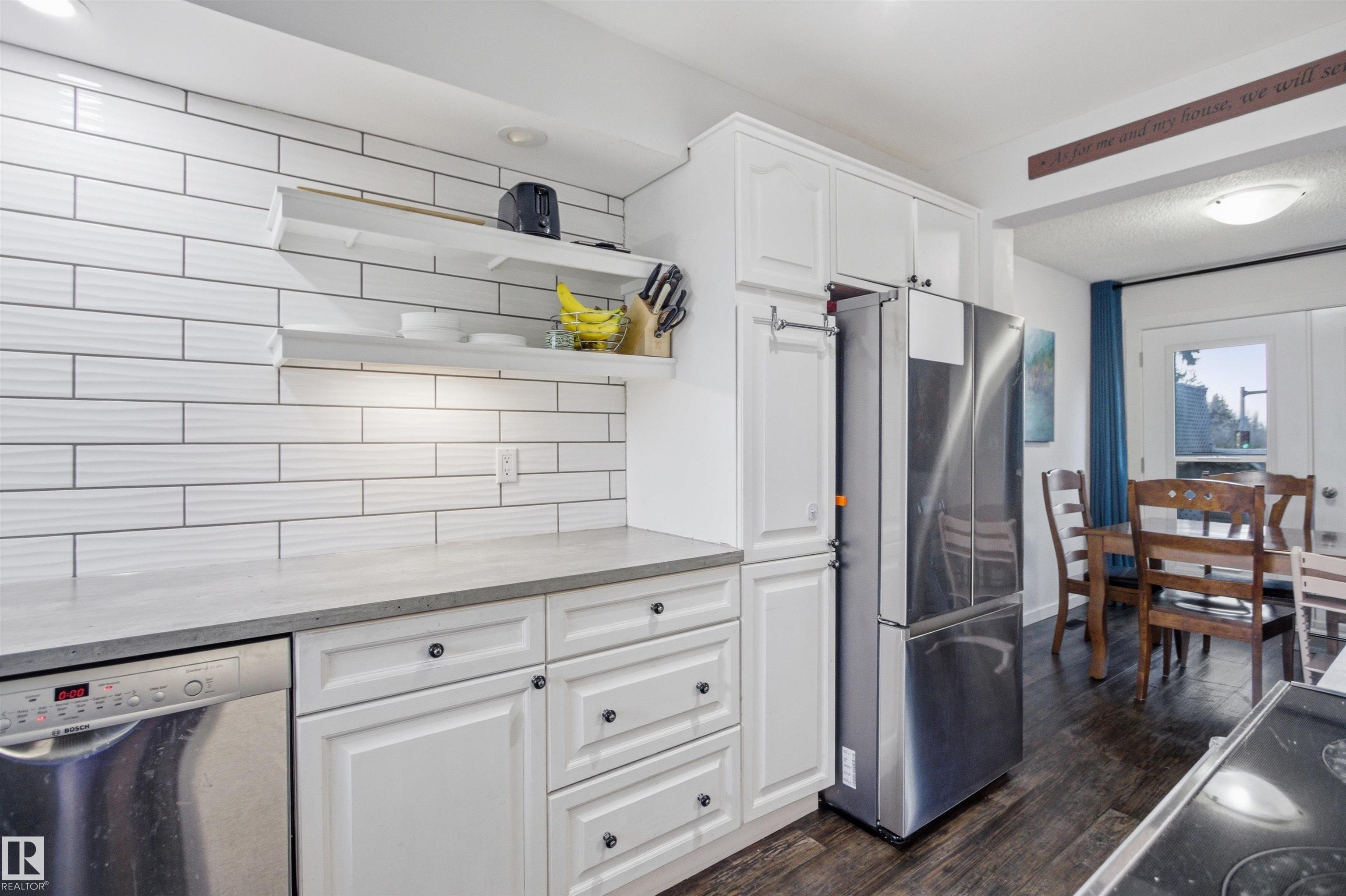Photo 8 at 344 Grandin Village, Grandin, St. Albert
