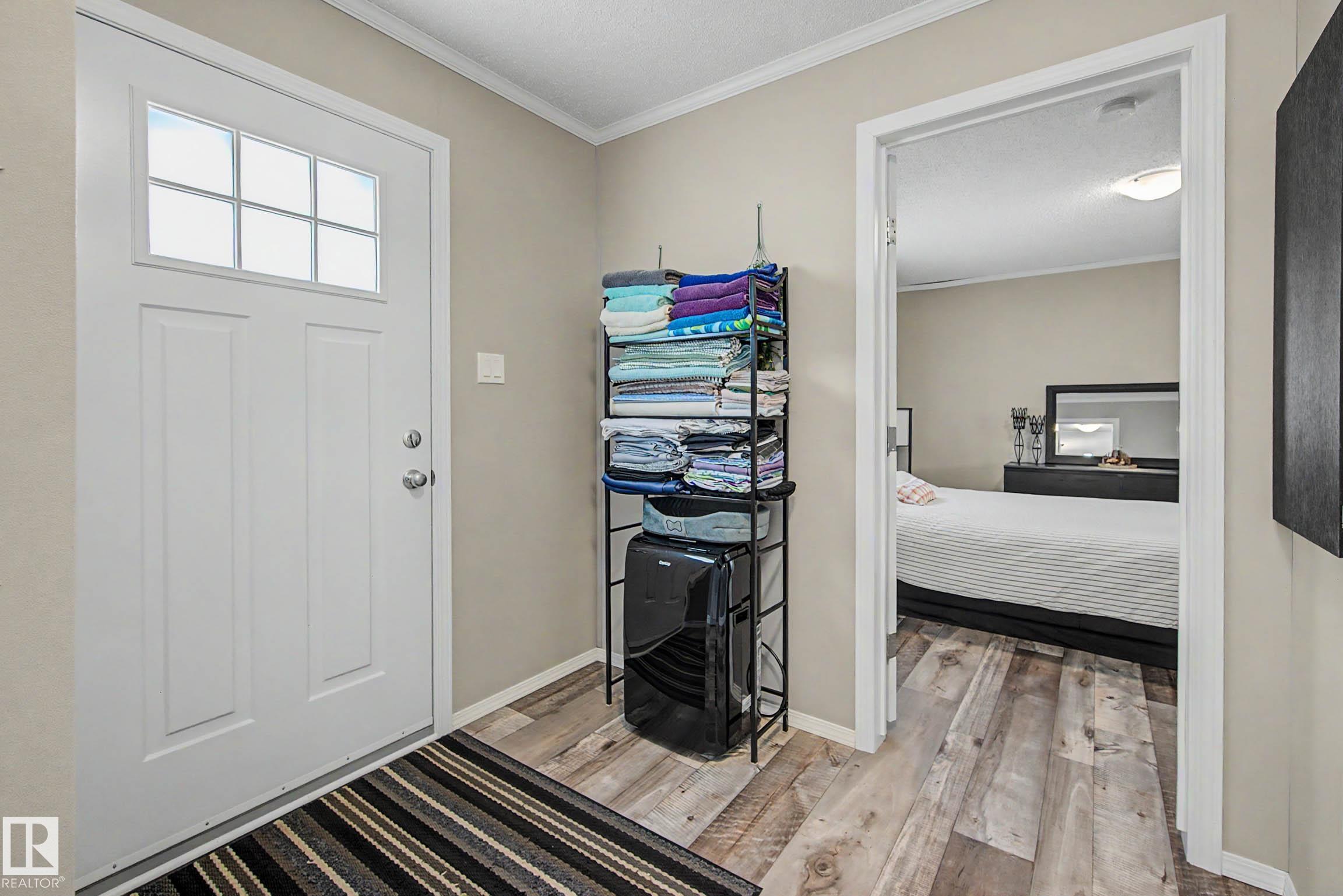 https://zimg.paragon.ice.com/ParagonImages/Property/PM/RAE/225401374/14/0/0/75fd07c47f1dec729c44e2f2c5003712/1/9636cf238223508b5d0ffd87a9ecc99f/225401374-97fea22d-01a4-44b9-b287-cea9185592bd.JPG