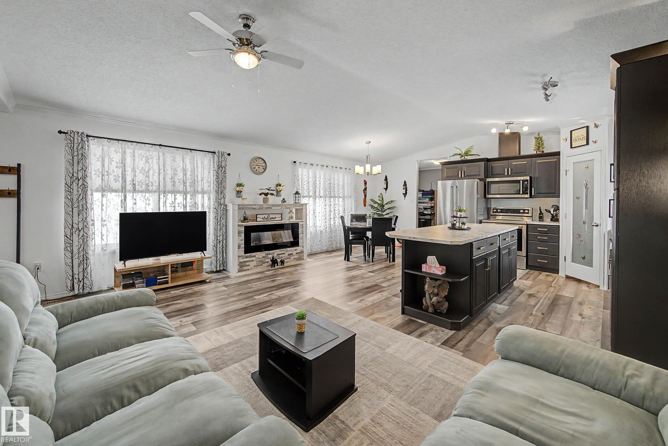 Picture for #15 12604 153 AV NW
