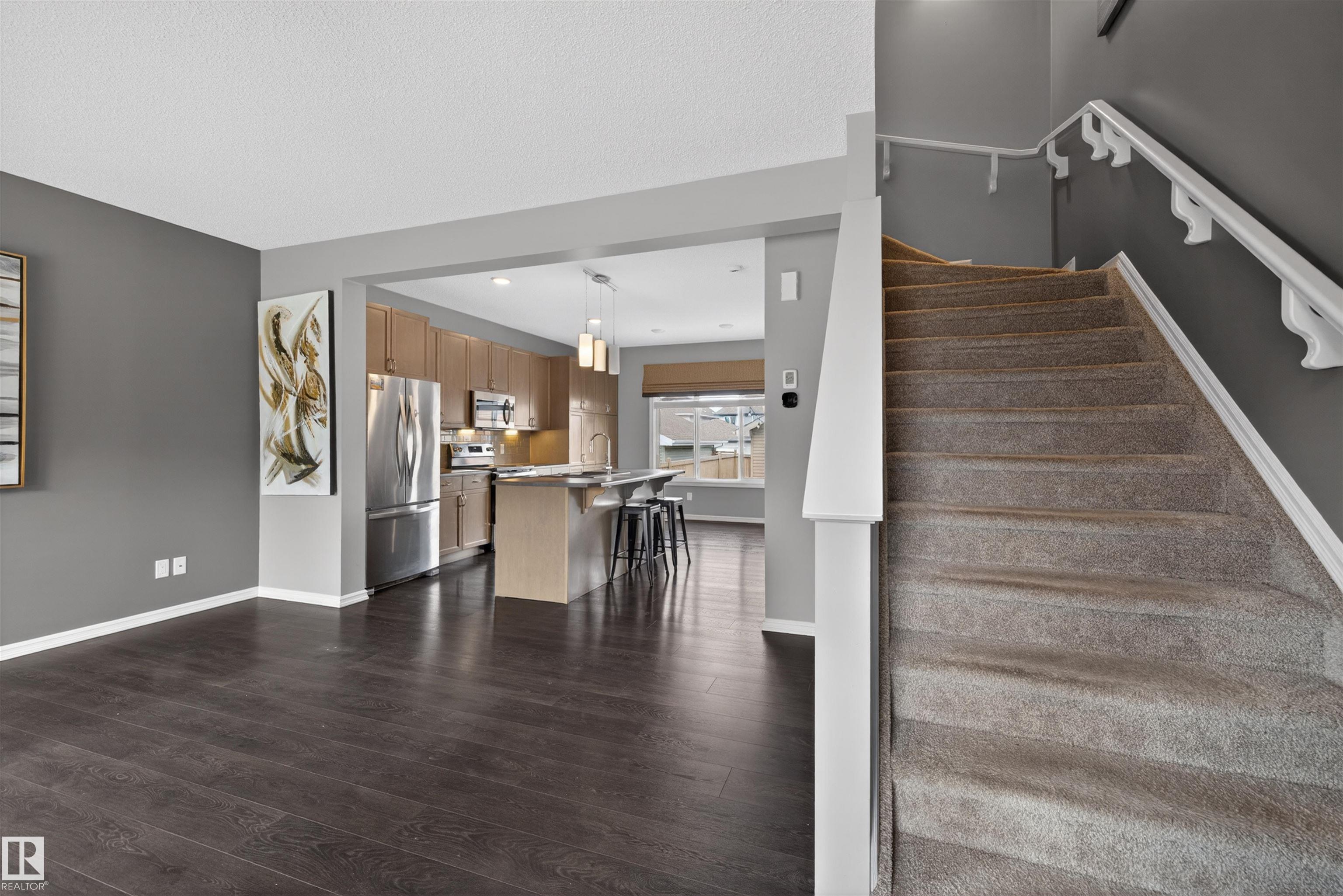 Photo 26 at 828 36 Avenue NW, Maple Crest, Edmonton