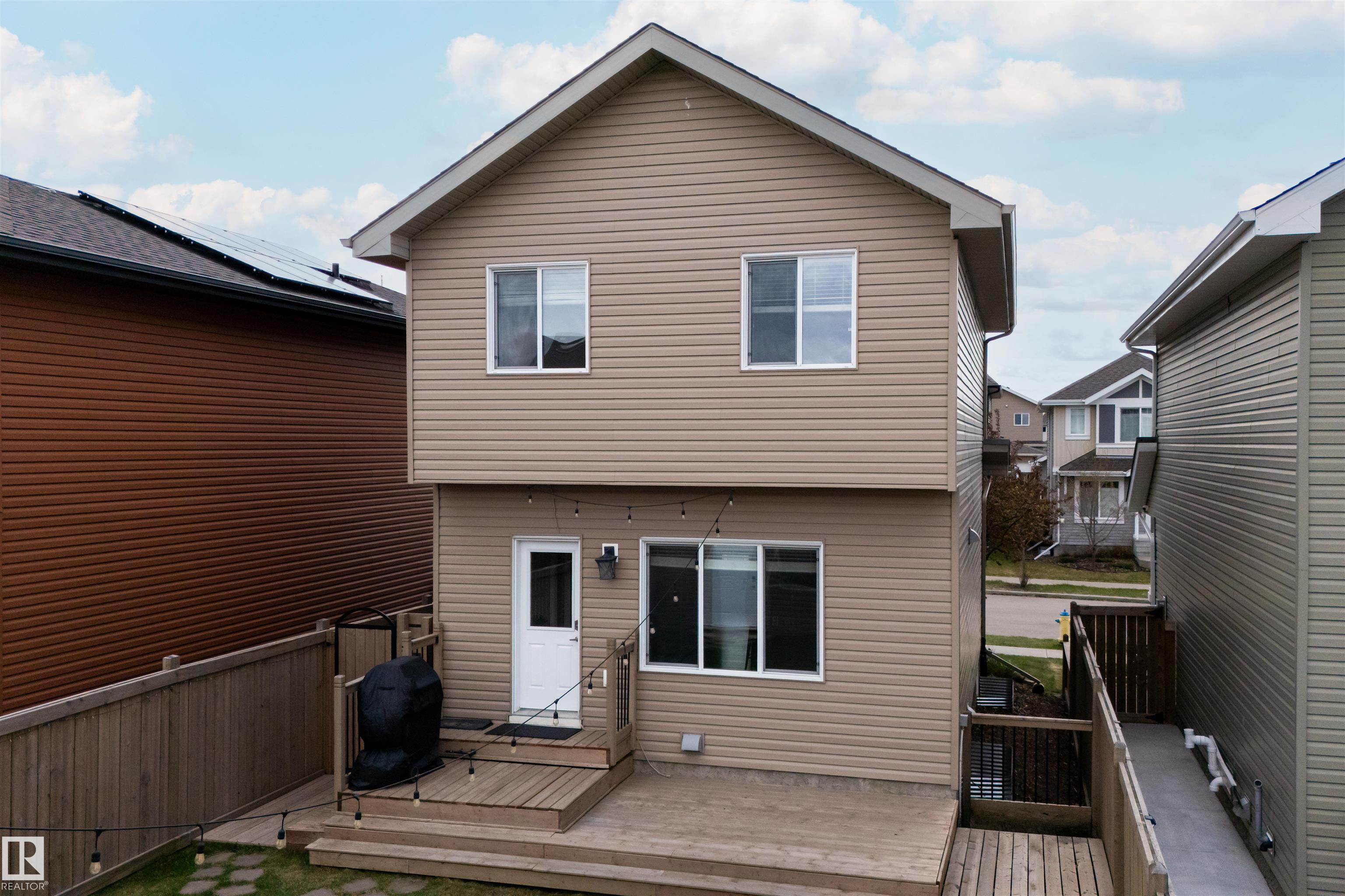 Photo 32 at 828 36 Avenue NW, Maple Crest, Edmonton
