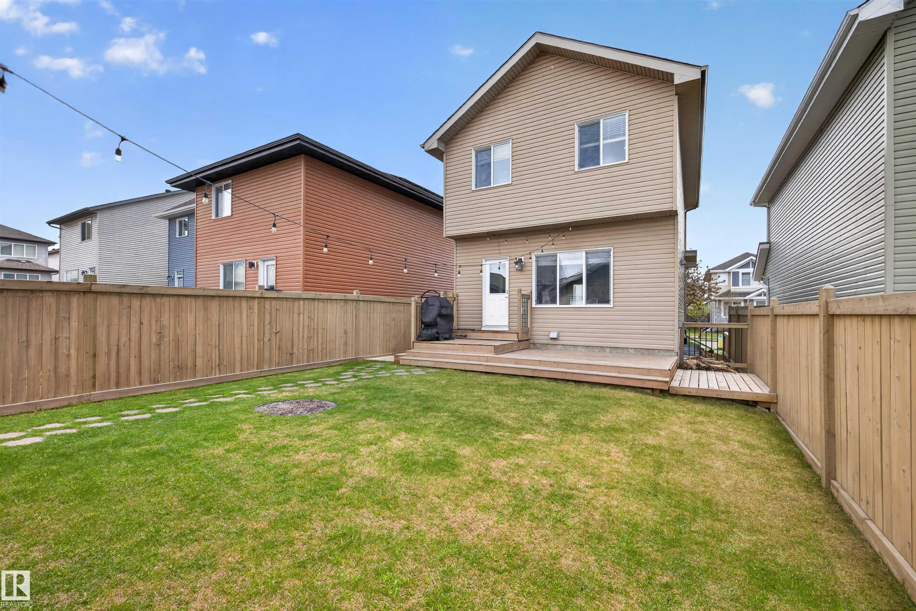 Photo 36 at 828 36 Avenue NW, Maple Crest, Edmonton