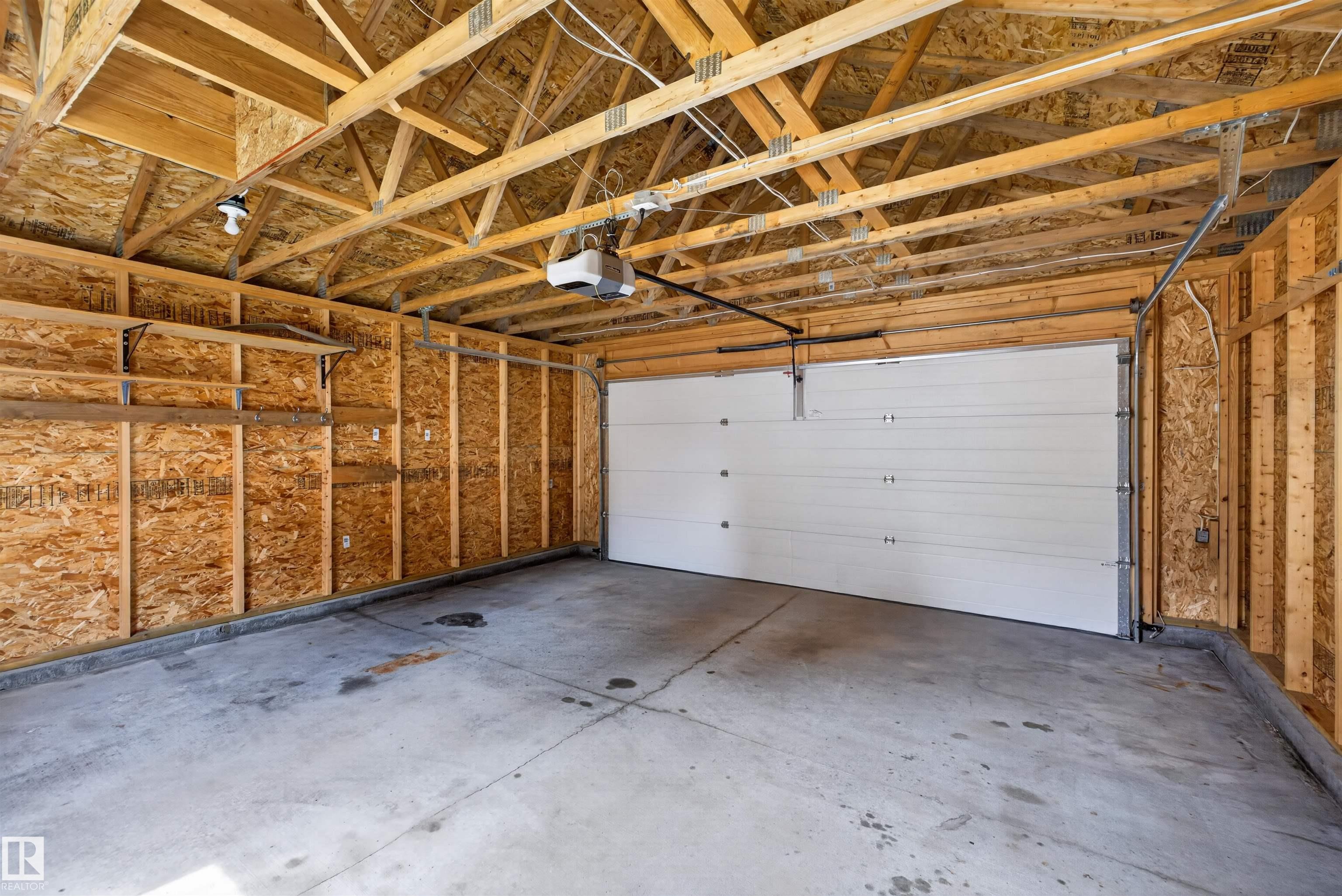 Photo 39 at 828 36 Avenue NW, Maple Crest, Edmonton