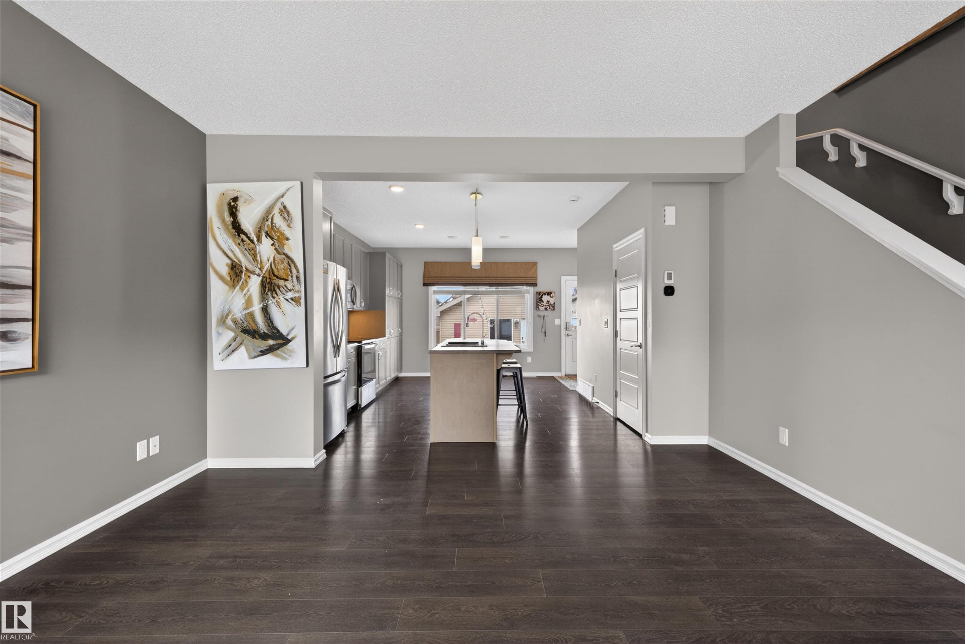 Photo 10 at 828 36 Avenue NW, Maple Crest, Edmonton